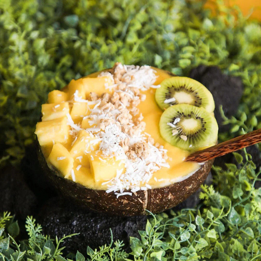 Smoothie bowl cu mango și ananas